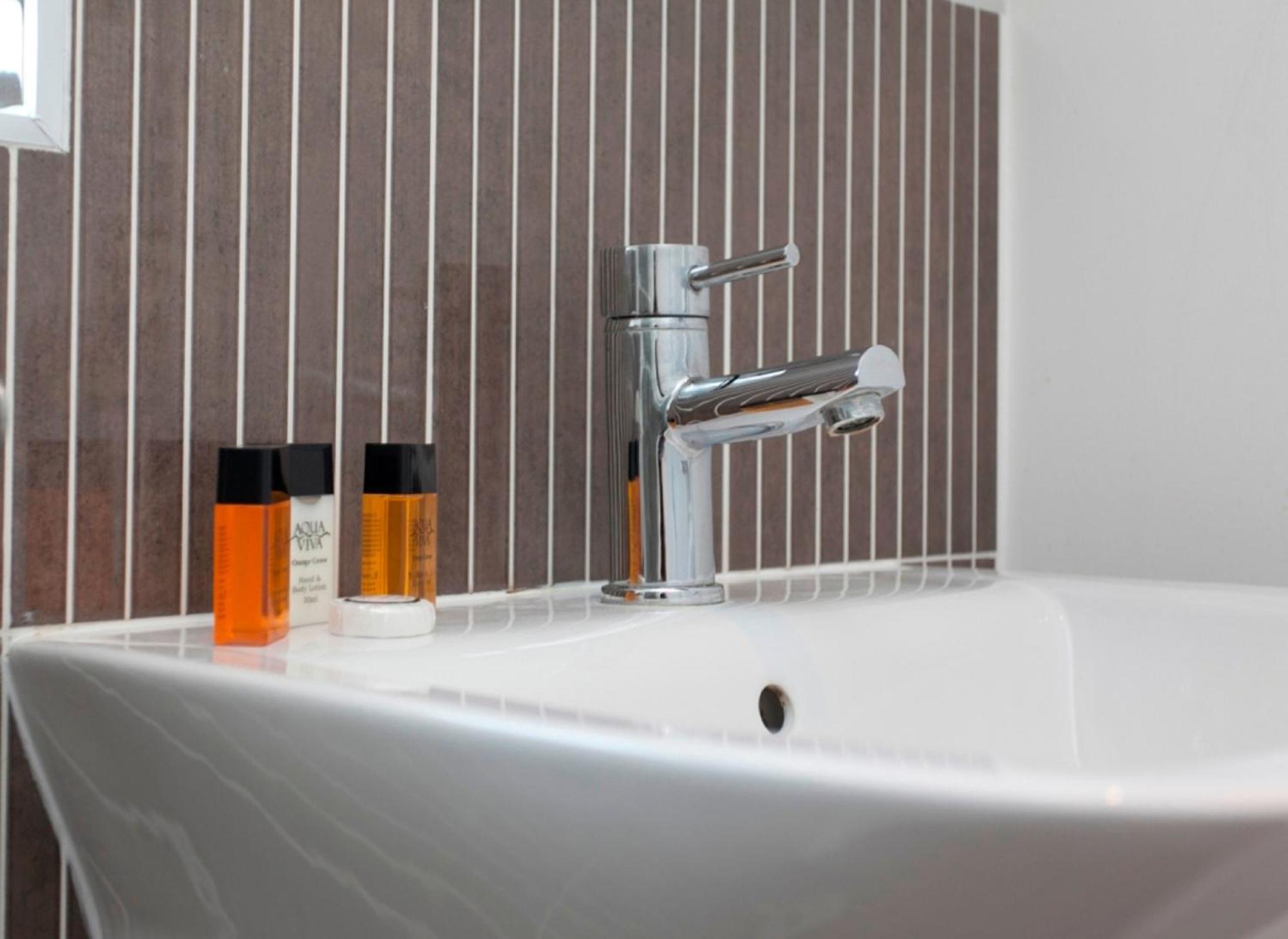 Dbs Serviced Apartments - The Coach House Castle Donington Zimmer foto