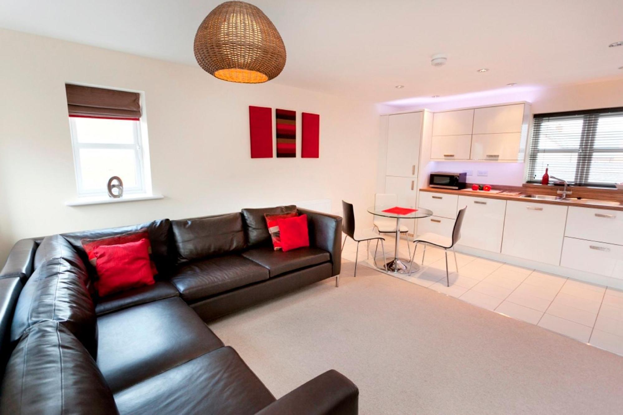 Dbs Serviced Apartments - The Coach House Castle Donington Zimmer foto